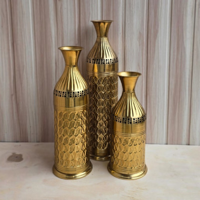 Metal vase set of 3