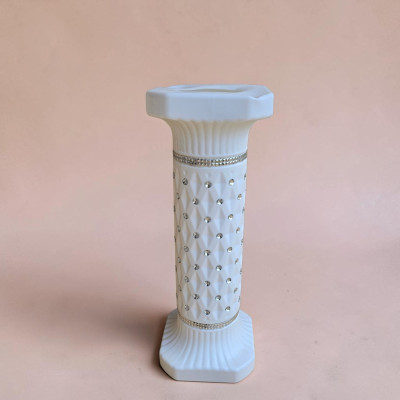 Plastic pillar