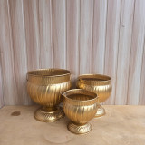 Metal planter set of 3