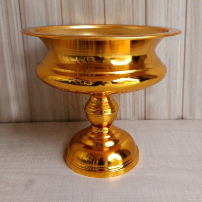 Metal vase