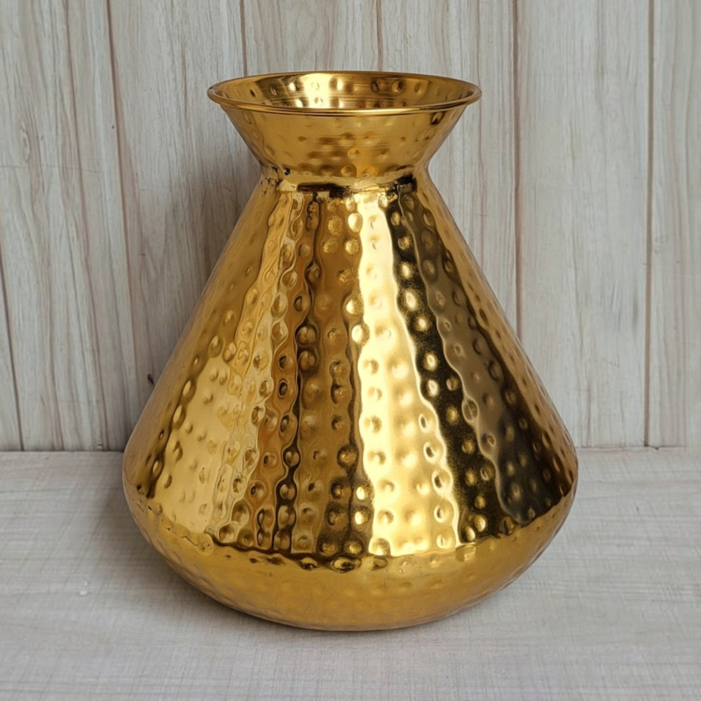 Metal vase