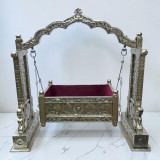 Cradle / Palna