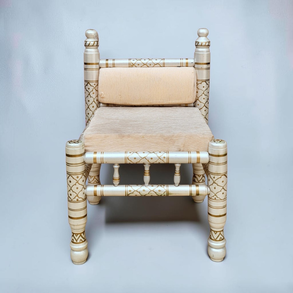 Vidhi chair