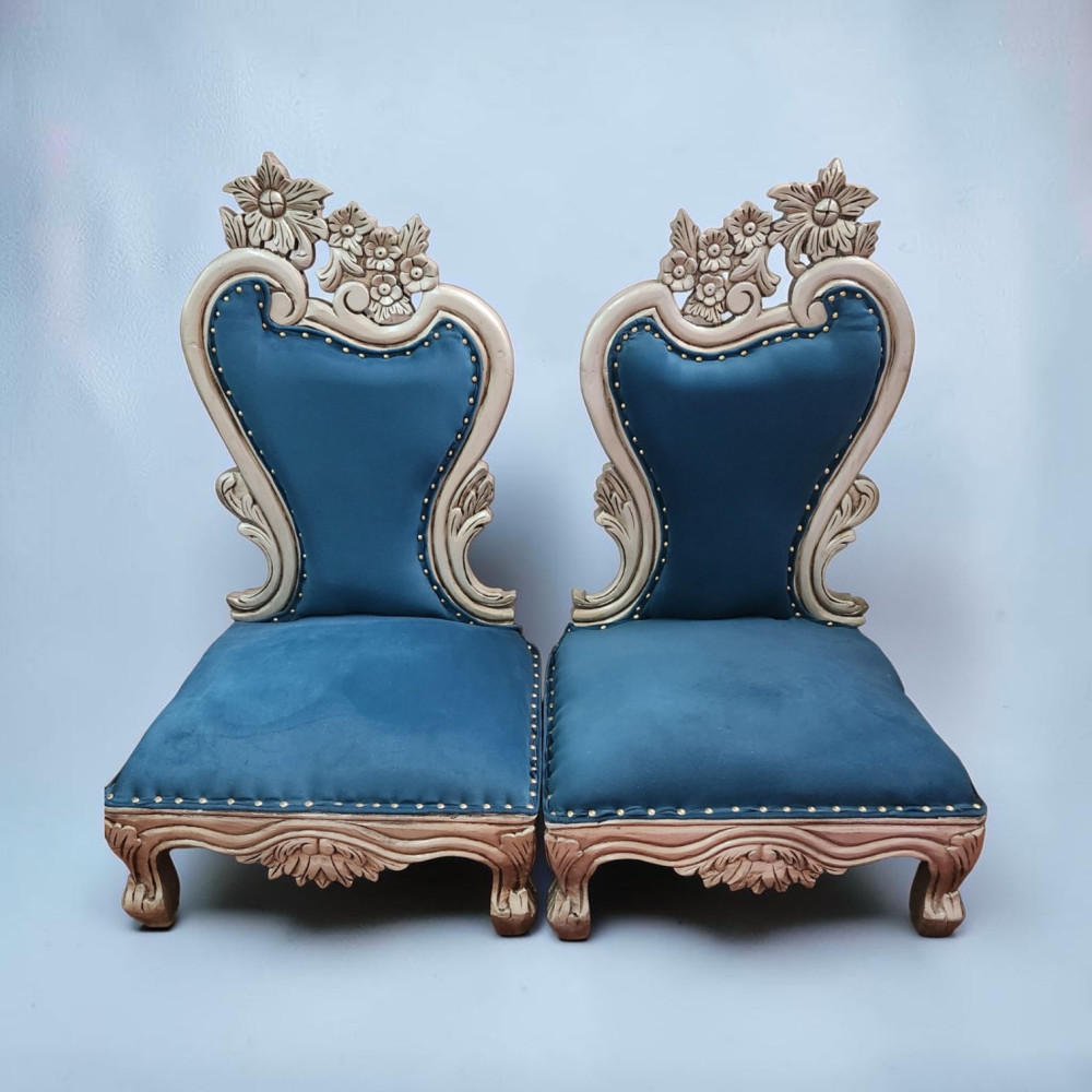 Vidhi chair