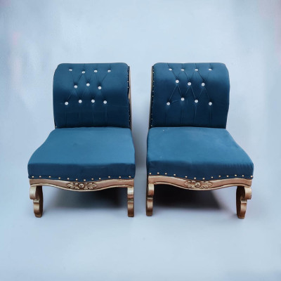 Vidhi chair