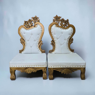 Vidhi chair