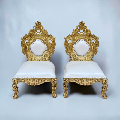 Vidhi chair
