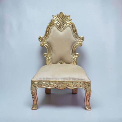 Vidhi chair