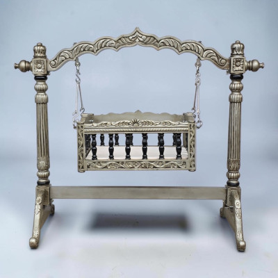 Cradle / Baby Palna