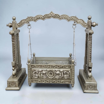Cradle / Baby Palna