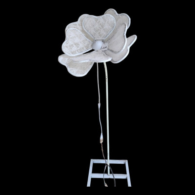 light stand-floral rose